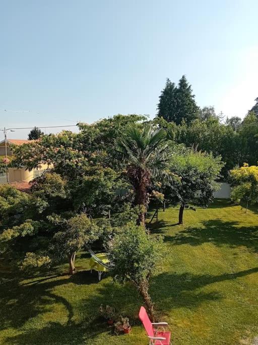 Alloggio Grazioso Con Vista Giardino E Parcheggio Biella Esterno foto